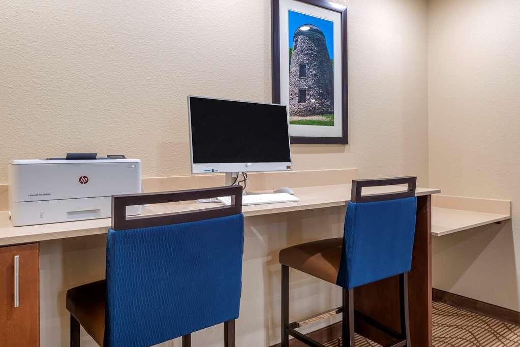 Comfort & Hotel Mankato
